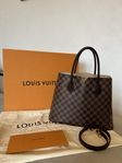 Louis Vuitton Kensington handväska