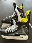  Bauer Skridskor Supreme M4 Int storlek 5.5