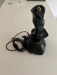 THRUSTMASTER joystick USB. 