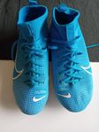 Fotbollsskor Nike st.37 