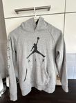 Nike Jordan hoodie stl M (10-12 år)