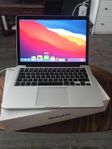 MacBook Pro 13 tum - 2.4 Ghz iCore 5 - 8 Gb ram - 256 Gb SSD