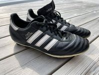 Adidas fotbollsskor 