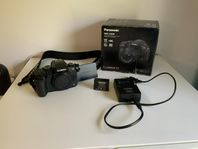 Systemkamera: Panasonic Lumix DMC G80 med tillbehör