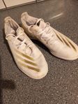 Inomhusskor "adidas "  strl 40 1/3 fotboll/idrott 