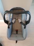 Britax Römer babyskydd och isofix