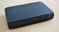 Intel NUC, Hades Canyon NUC8i7HVK