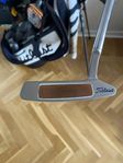 Nyrenoverad Scotty Cameron NP 2.5 Detour med kopparinsert