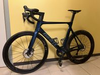 Giant Propel Advance med powermeter och DI2, storlek L