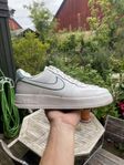 Nike air force 1 strl 44,5