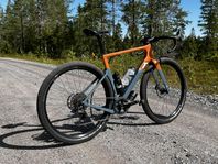 3T Exploro Race Max strl 54