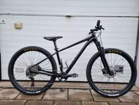 MTB - Cannondale 27.5 tum