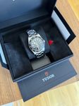 Tudor Black Bay 54