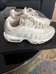 Nike Air Max 95 nästan ny 350kr