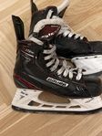 Bauer ishockeyskridsko XLTX Pro