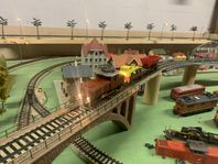 märklin lok och två vagnar