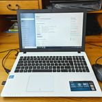 ASUS X550CA 15.6" / i5-3337U / 4GB / 500GB