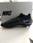 Fotbollsskor Nike Phantom GT 2 storlek 42,5