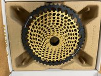 SRAM XG-1299 12-vxl 10-52T Guld Kassett  