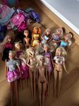 barbie med tillhörande kläder 