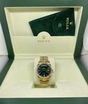 Rolex Day-Date 36 Gold Green 