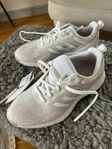 Golfskor Adidas Dam - Stl 39 1/3 - HELT NYA