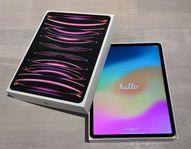 iPad Pro 12.9-inch (6th Generation) Wi-Fi 256GB Space Gray