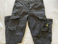 Två Par Stone Island Chinos Med Byxficka + Alyx Bälte