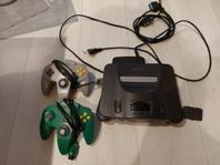 Nintendo 64 med 2 kontrollers