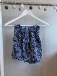 Blommiga shorts från H&M stl 32