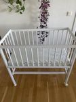 Bedside crib / bebissäng / barnsäng / spjälsäng 