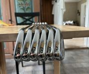 Titleist ap2 718