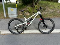 Commencal clash L 2022 mountainbike downhill 