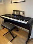 Yamaha Portable Grand DGX-650