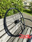 SHIMANO Hub Dynamo 3.0W med 700c hjul