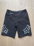 FOX shorts storlek Y28