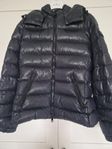 Moncler jacka, Maya strl 1(s)