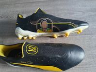 Fotbollskor  44  1/5 "PUMA King ultimate Pele' legend""