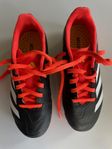 Fotbollsskor Adidas stl. 33