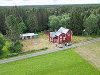 Gammalt trevligt sommarhus 1,5 mil från Strömsund 