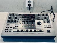 Roland MC-505 Groove Box 