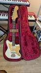 [Bytes] Squier J Mascis Jazzmaster