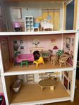 Retro Sindy/barbie hus med möbler 