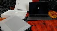 MacBook Air M2 16GB 512GB mitten 2023 nästan oanv