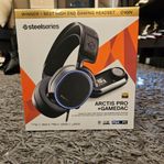 Steelseries Arctis Pro + GAMEDAC gaming hörlurar 