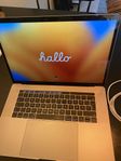 MacBook Pro, 15 tum, 2017, 512 gb