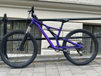 Specialized Stumpjumper - 2019 M 27.5”