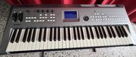 Yamaha MM6 workstation keyboard