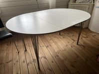 Haslev dansk design matbord matgrupp fyra stolar 