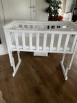 bedside crib